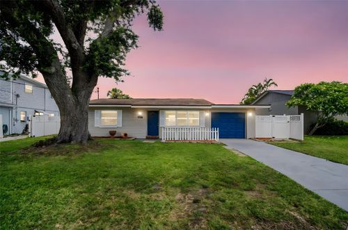 250 W Canal Dr, PALM HARBOR, FL, 34684-1205 | Card Image