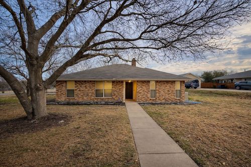 228 Prairie View Ln, Red Oak, TX, 75154-2816 | Card Image