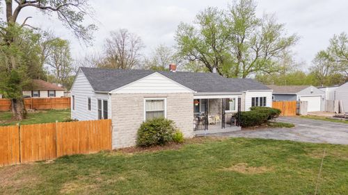 303 N Prospect St, Nixa, MO, 65714-8607 | Card Image