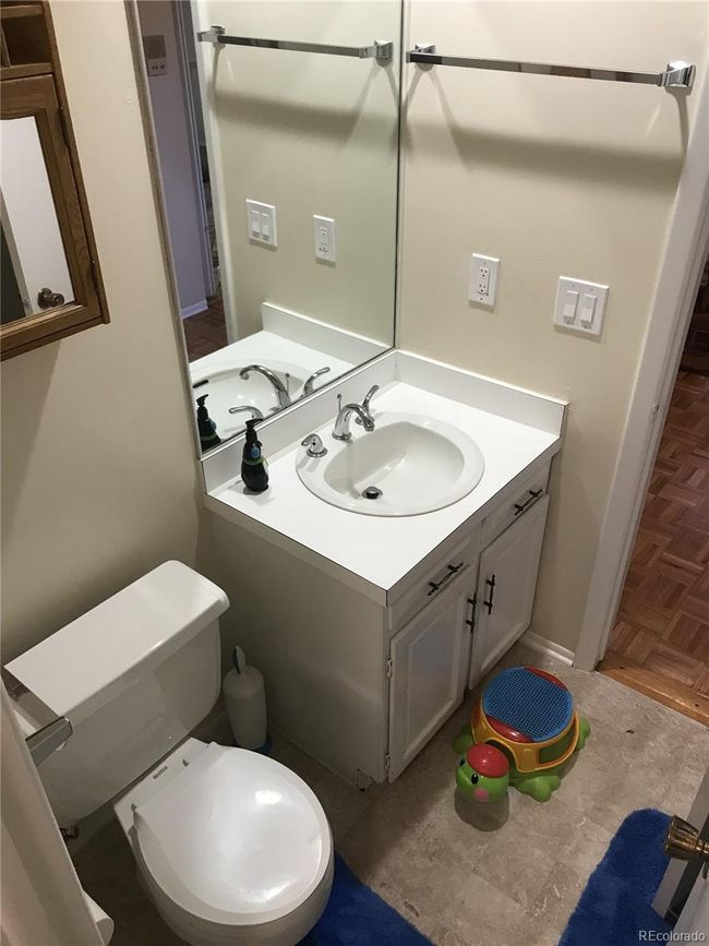 12657 E Bates Cir, House other with 4 bedrooms, 3 bathrooms and 2 parking in Aurora CO | Image 11