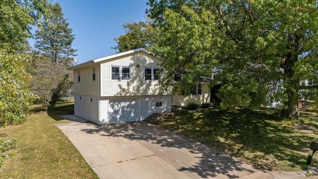 108 Parkview Ct, House other with 3 bedrooms, 2 bathrooms and null parking in Tipton IA | Image 27