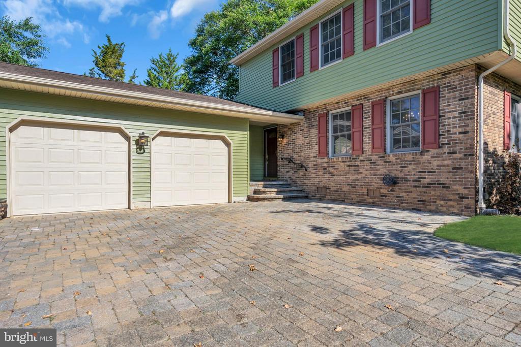 Poplar Ave, Voorhees, NJ 08043