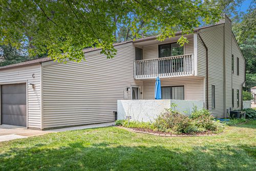 17472 Parkwood, Spring Lake, MI, 49456-9456 | Card Image