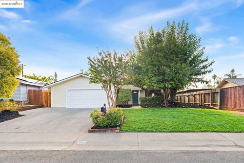 1602 Oak Tree Dr, Roseville, CA, 95661-3602 | Card Image