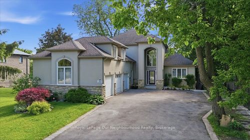 1879 Appleview Rd, Pickering, ON, L1V1T7 | Card Image
