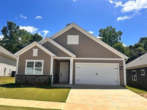 21-4724 Anise Cir, Sherrills Ford, NC, 28673-9513 | Card Image