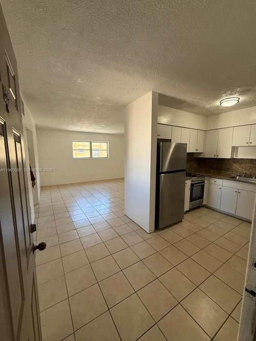 apt-201-16851 Ne 18th Ave, North Miami Beach, FL, 33162-3038 | Card Image