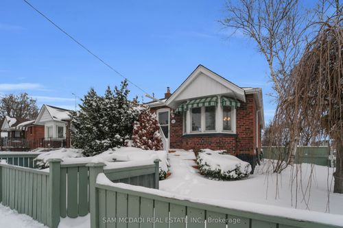 319 Cosburn Ave, East York, ON, M4J2N1 | Card Image