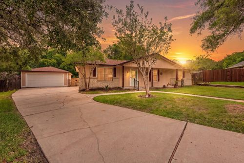 10802 Estelle Cir, Montgomery, TX, 77356-4721 | Card Image