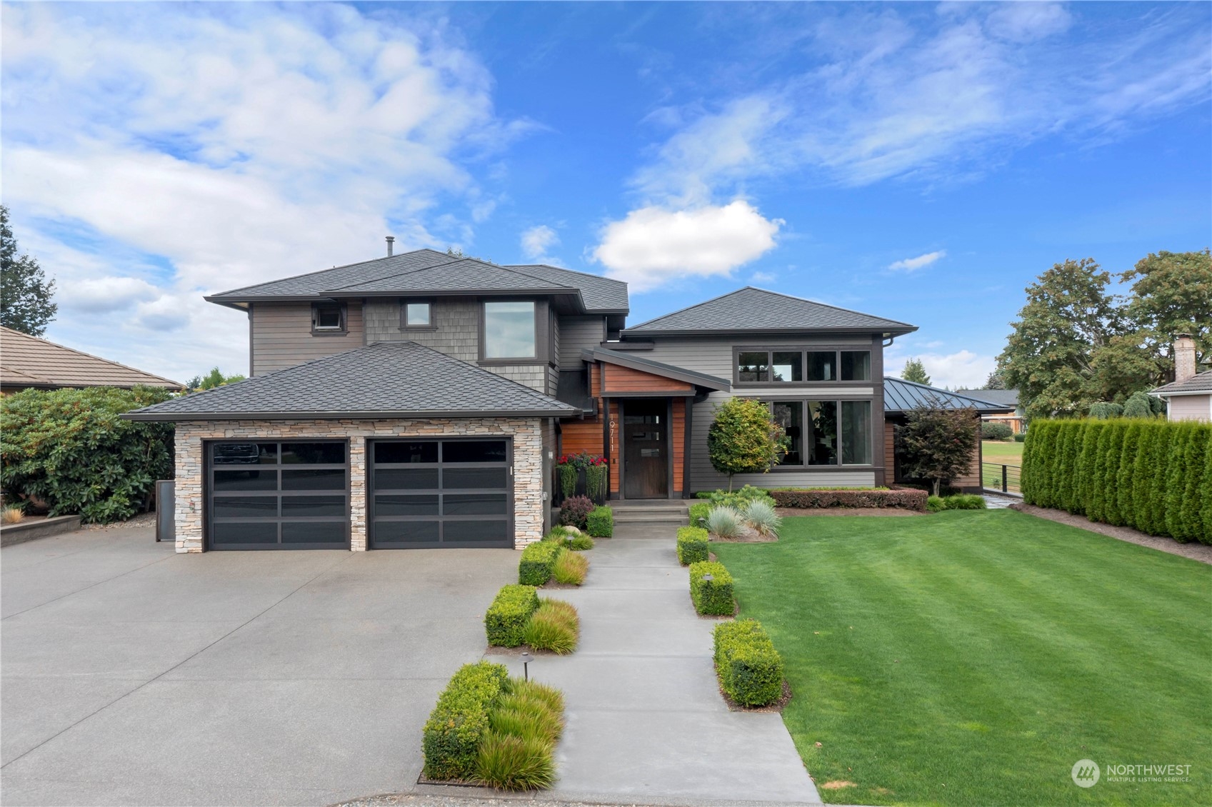 34th St, Lake Tapps, WA 98391