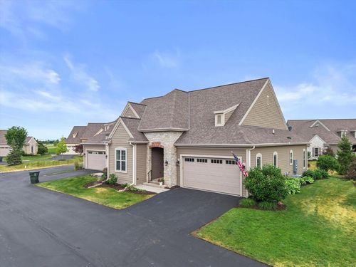 1522 Champion Court, Oconomowoc, WI, 53066 | Card Image