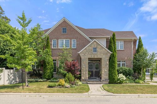 3 Xavier Crt, Brampton, ON, L6Y5S1 | Card Image