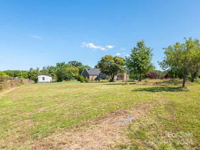 8670 Nc 200 Hwy, House other with 3 bedrooms, 1 bathrooms and null parking in Midland NC | Image 47