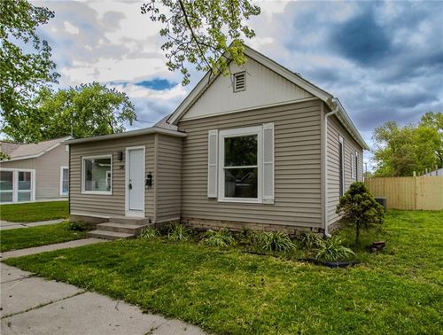 710 W Locust St, Plattsburg, MO, 64477-1132 | Card Image