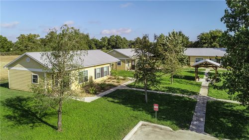 1102 1200 W 16th Street, Cameron, TX, 76520 | Card Image