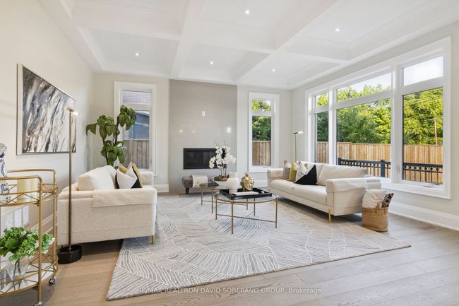123 Anthony Rd, House other with 4 bedrooms, 5 bathrooms and 6 parking in North York ON | Image 11