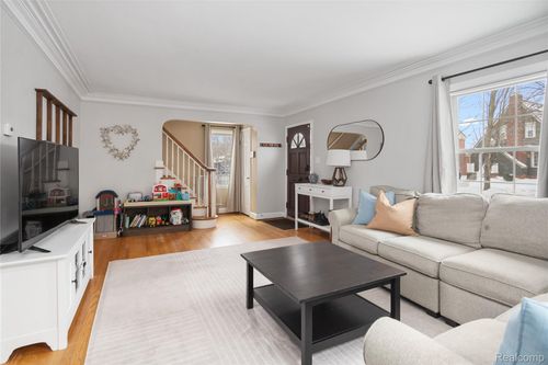 2331 22nd St, Wyandotte, MI, 48192-4147 | Card Image