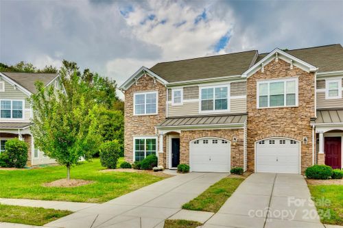 5635 Tipperlinn Way, Charlotte, NC, 28278 | Card Image