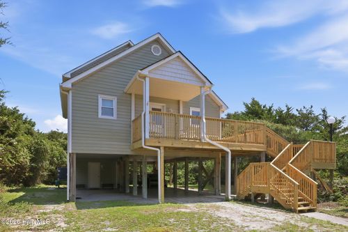 102 Periwinkle Drive, Emerald Isle, NC, 28594 | Card Image
