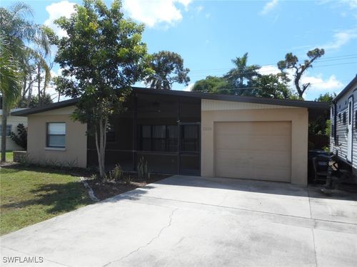 2254 Chandler Ave, Fort Myers, FL, 33907-4213 | Card Image
