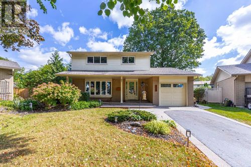 3148 Terraview Crt, Burlington, ON, L7M1E9 | Card Image
