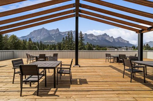 319-1 Industrial Pl, Canmore, AB, T1W1Y1 | Card Image