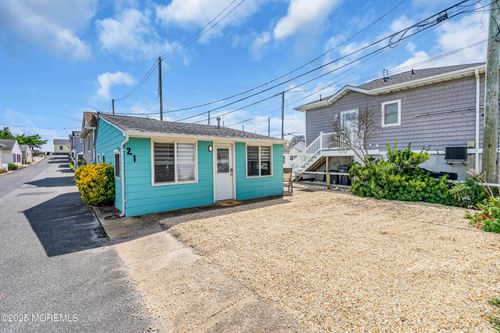 21 E Dune Way, Lavallette, NJ, 08735-1813 | Card Image