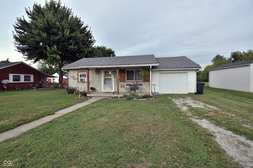 689 S Lincoln St, Martinsville, IN, 46151-2216 | Card Image
