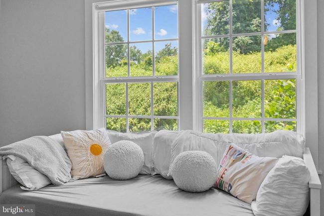 18518 Old Triangle Rd, House other with 5 bedrooms, 6 bathrooms and null parking in TRIANGLE VA | Image 37