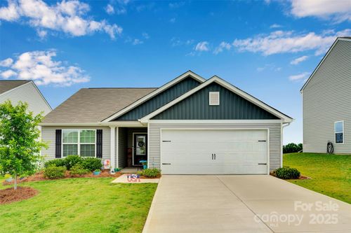 410 Apex Cir, Shelby, NC, 28152-8910 | Card Image