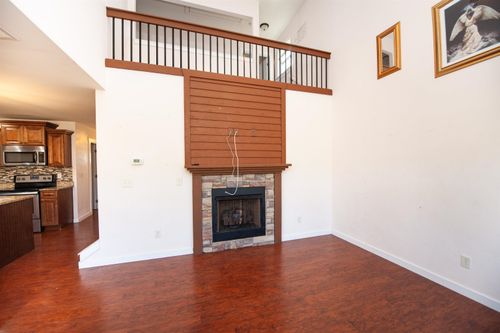 140 Manor House Ln, Chesnee, SC, 29323-8237 | Card Image