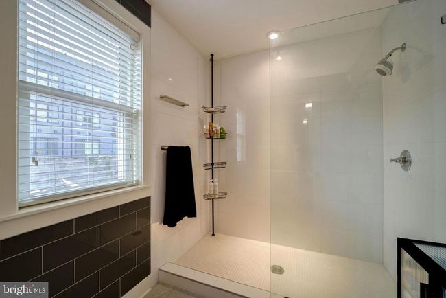 APT-1 - 1239 Simms Pl Ne, Condo with 2 bedrooms, 2 bathrooms and null parking in WASHINGTON DC | Image 22