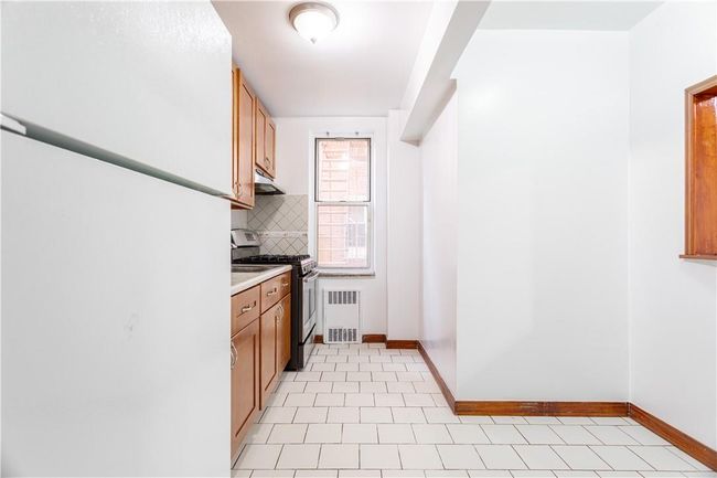 APT-2J - 82-40 Austin St, Home with 2 bedrooms, 1 bathrooms and null parking in Kew Gardens NY | Image 8