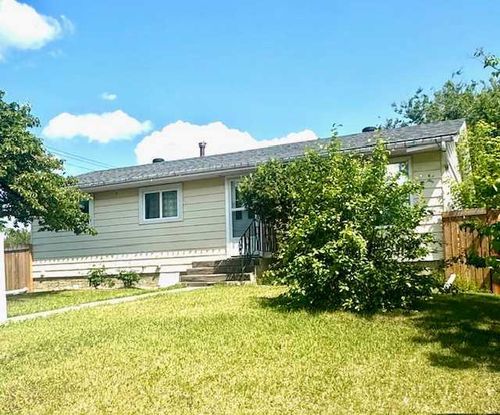 10425 96a Street, Grande Prairie, AB, T8V2A7 | Card Image