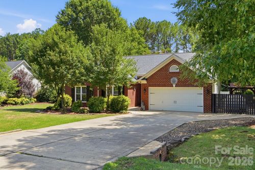 7254 Pine Ridge Dr, Denver, NC, 28037-9381 | Card Image