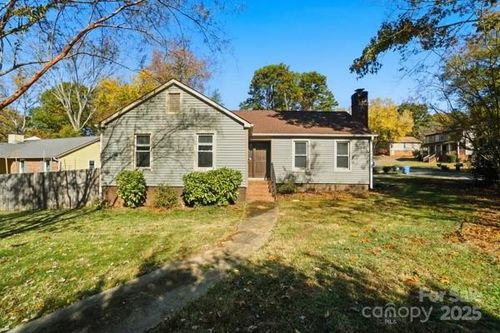 9637 Heartwood Ln, Mint Hill, NC, 28227-4143 | Card Image