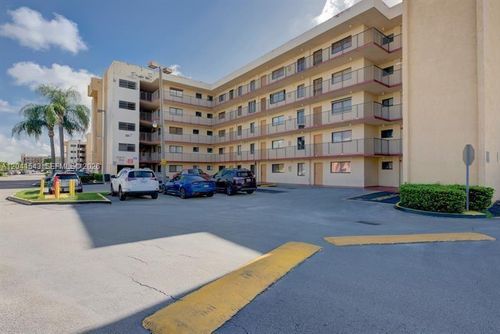 2404-9915 W Okeechobee Rd, Hialeah Gardens, FL, 33016-2192 | Card Image