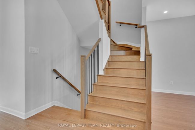 123 Chakra Street, House attached with 3 bedrooms, 3 bathrooms and 2 parking in Barrhaven ON | Image 18