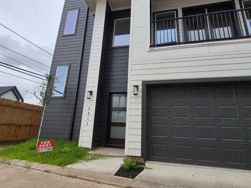 3213 St Emanuel St, Houston, TX, 77004-3142 | Card Image