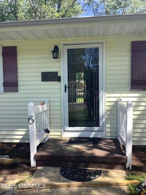 6 Redwood Rd, Howell, NJ, 07731-1345 | Card Image
