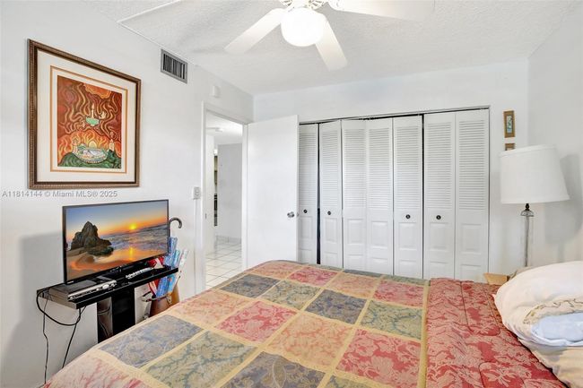 APT-101 - 9510 Seagrape Dr, Condo with 3 bedrooms, 2 bathrooms and null parking in Davie FL | Image 29