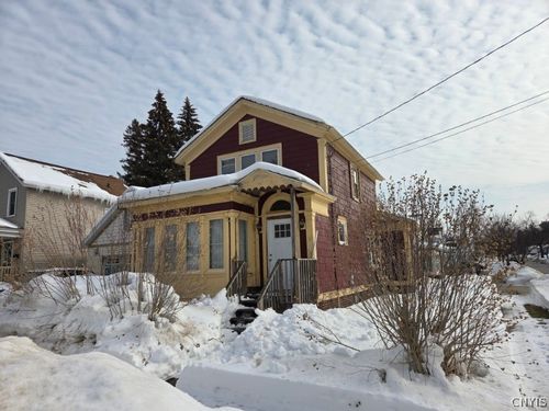 116 E Oneida St, Oswego, NY, 13126-2331 | Card Image