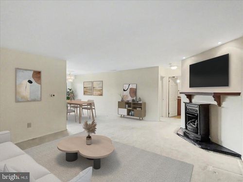 apt-a21-1575 Creekside Rd, WHITEHALL, PA, 18052-5625 | Card Image