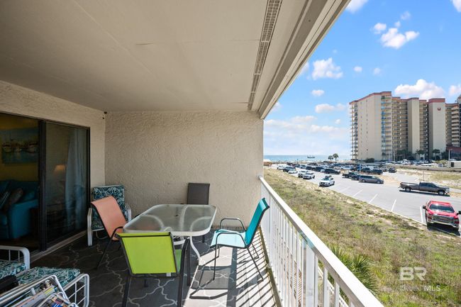 Balcony | Image 27