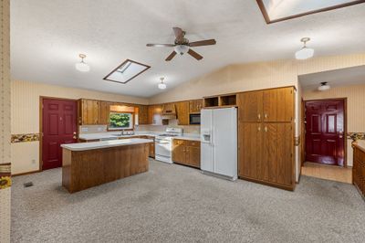 233 W Main St., House other with 3 bedrooms, 3 bathrooms and null parking in Lucas OH | Image 2