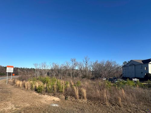 2013 Moody Rd, Warner Robins, GA, 31088-6127 | Card Image