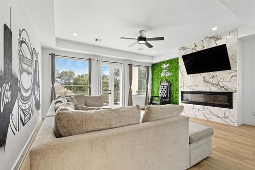 3605 Bremond St, Houston, TX, 77004-2305 | Card Image