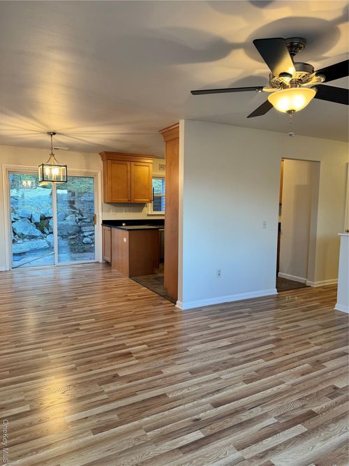 4 Wonderland Dr, East Fishkill, NY, 12533-6835 | Card Image