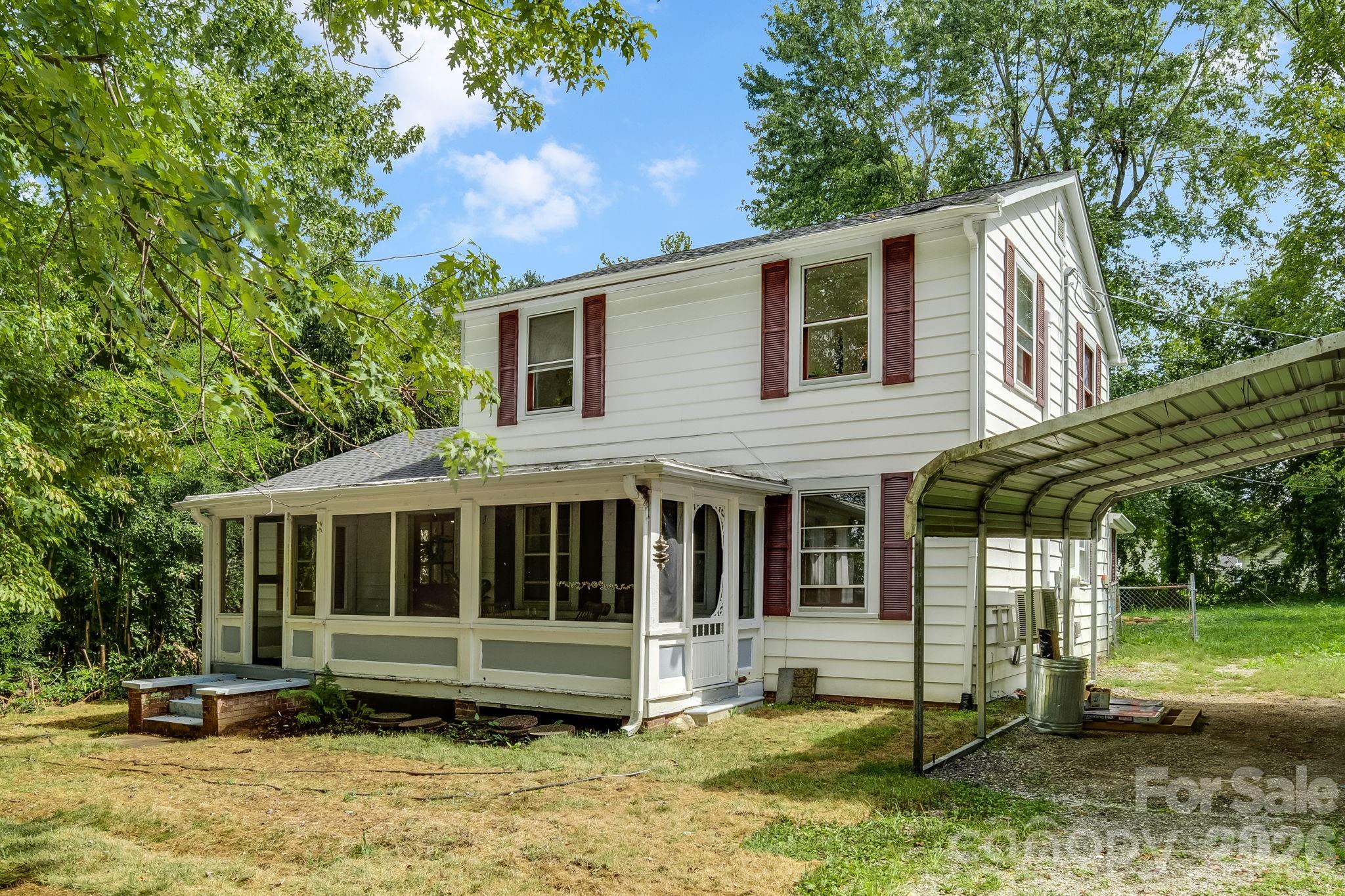 Residential in Hendersonville 3