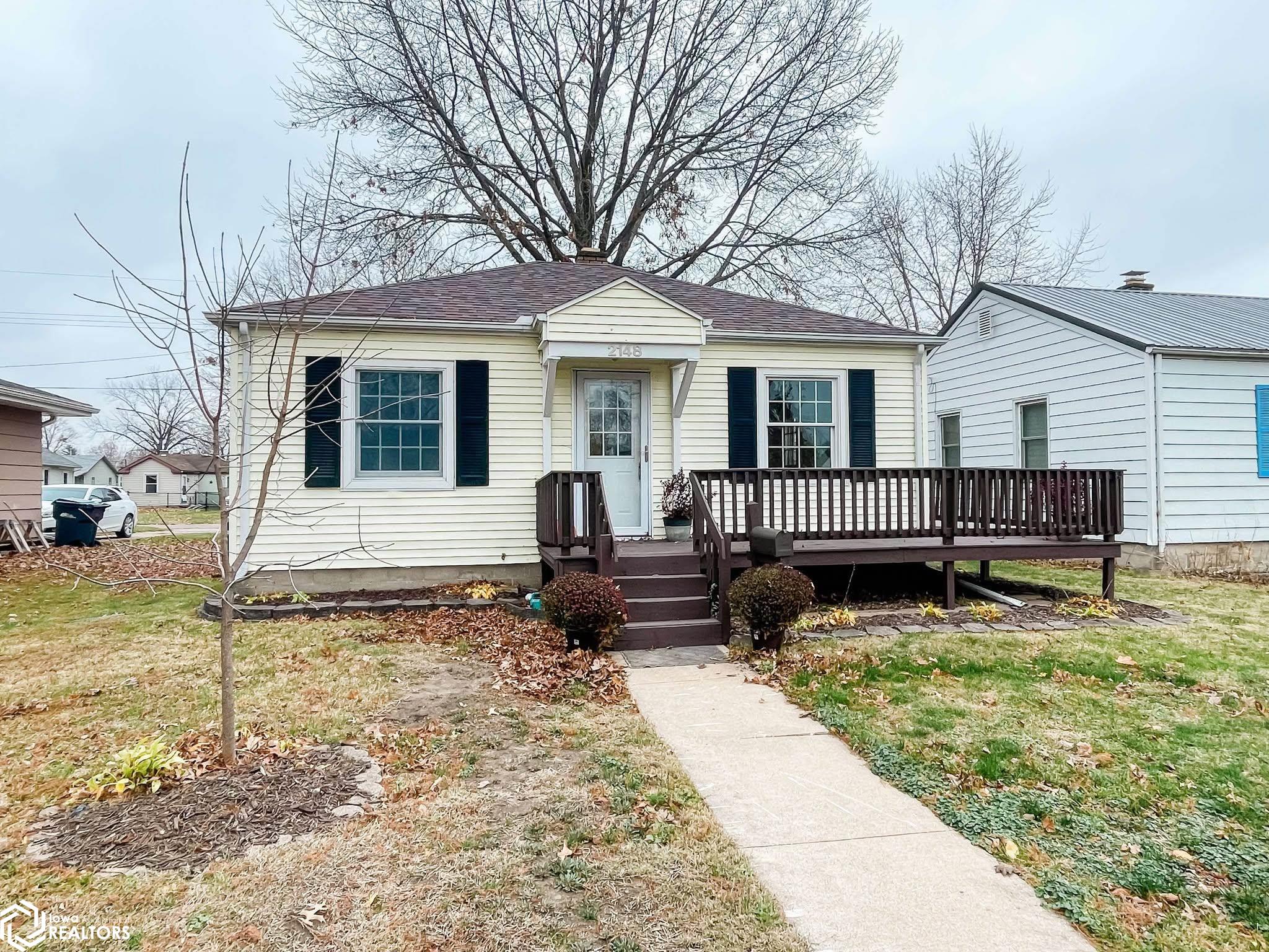 12th St, Burlington, IA 52601
